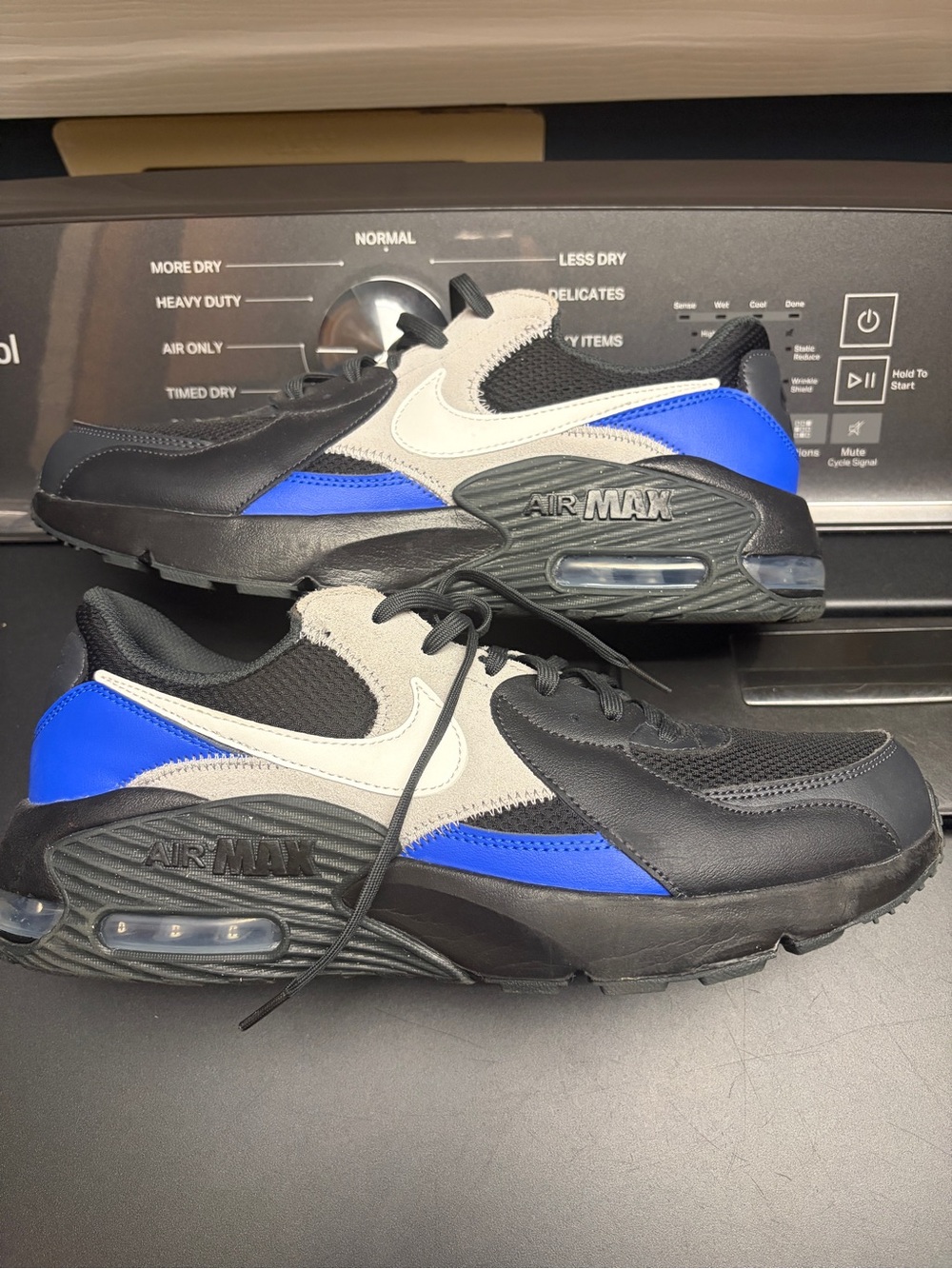 Nike Men's Black Blue Gray Air Max Sneakers